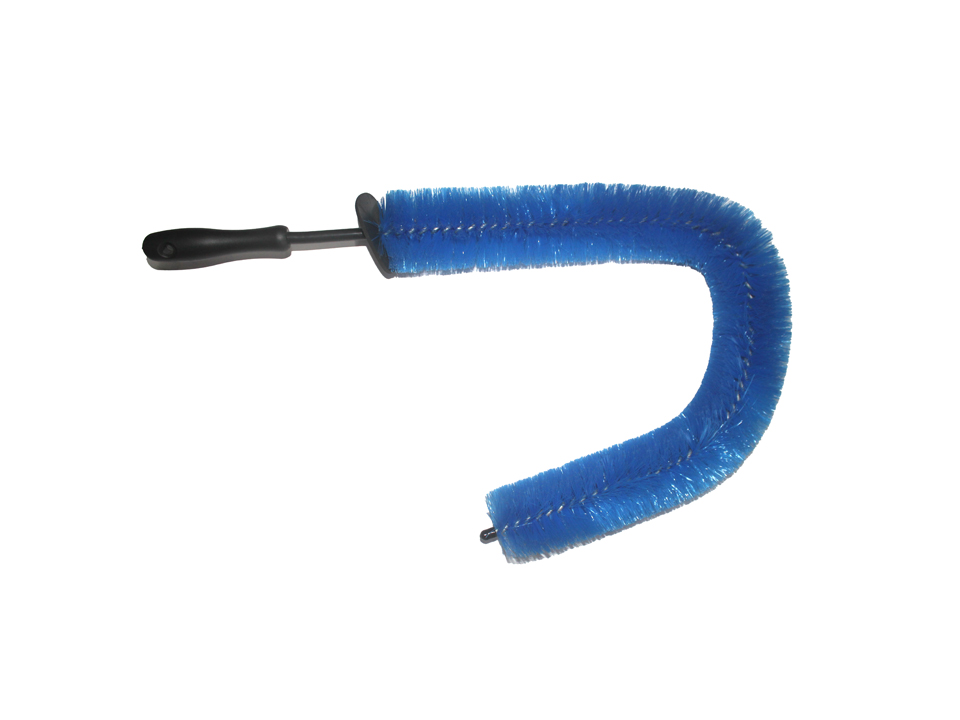 Engine cleaning brush